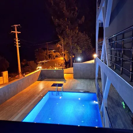 Mai Auberge de jeunesse *
